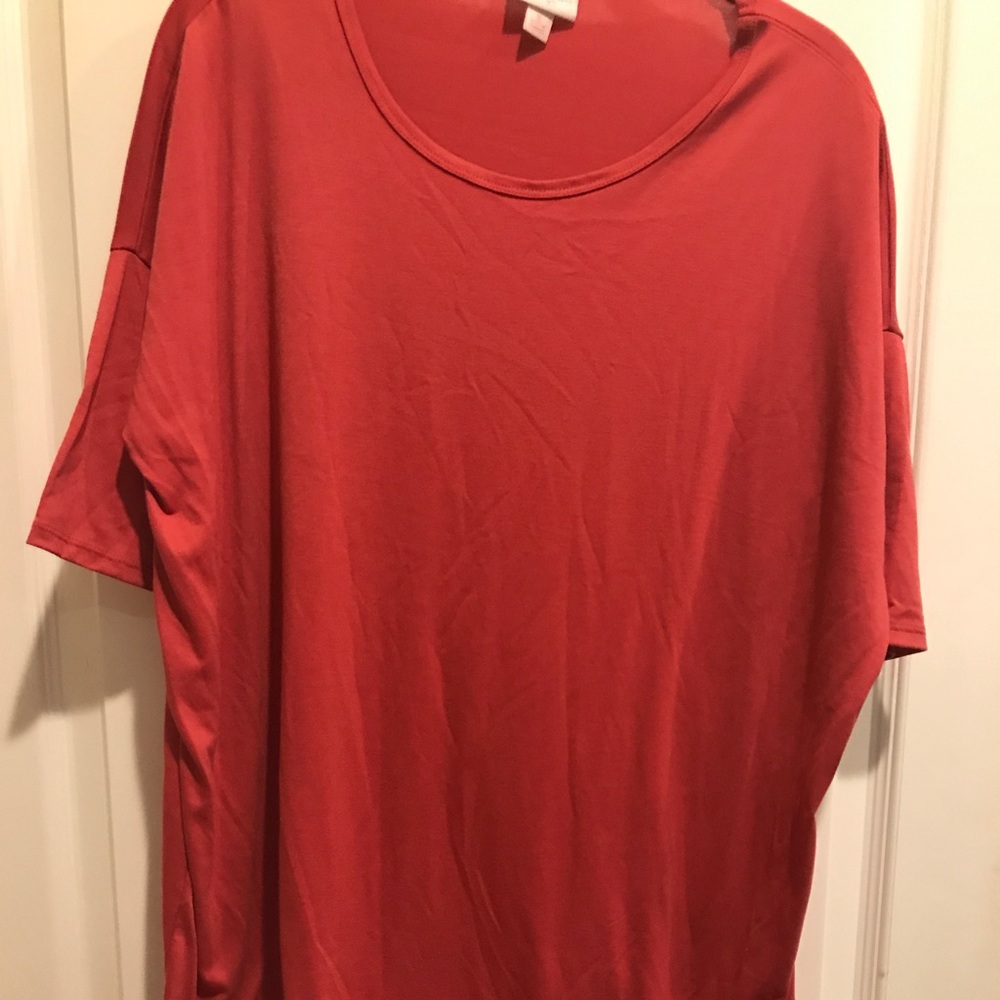 Lularoe BNWT solid coral pink Irma