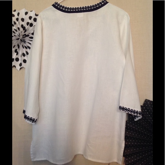 Beautiful Washable Linen Top - Picture 2 of 4