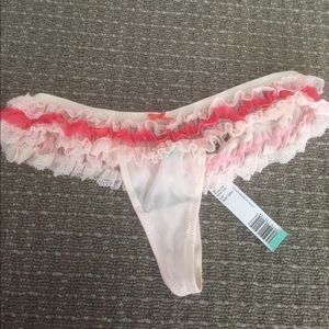 Honeydew lace ruffle thong