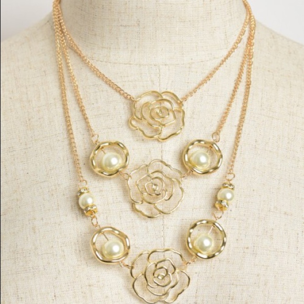 Flower necklace