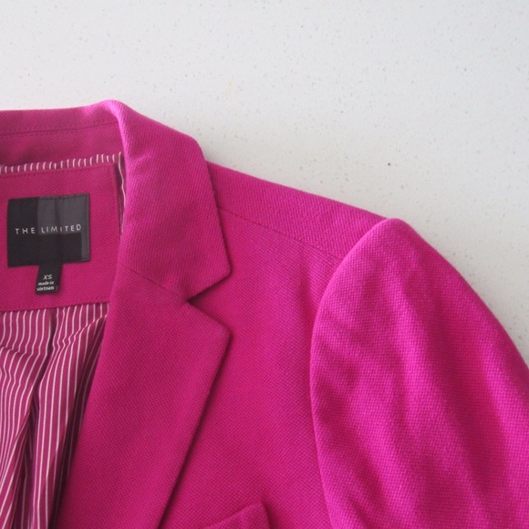 The Limited Jackets & Blazers - FALL SALE 💥Magenta Linen Blend 3/4 Sleeve Blazer
