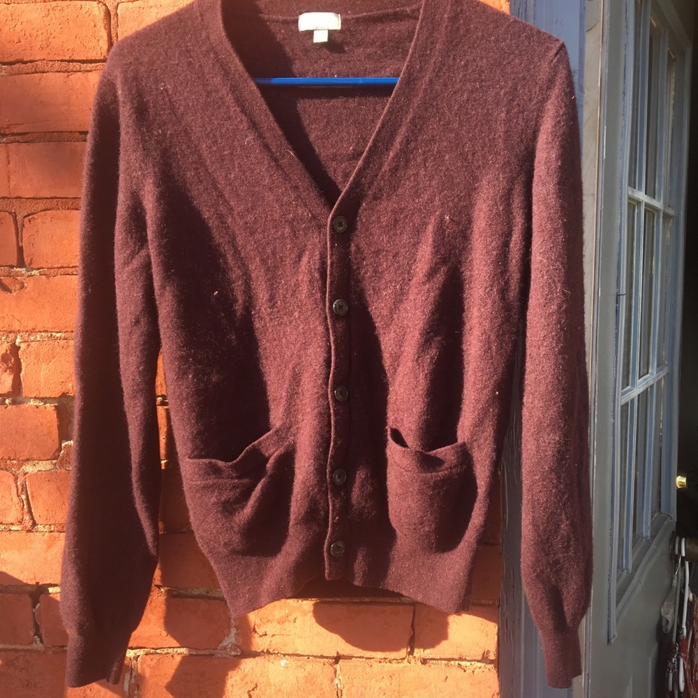 LAST CHANCE 100% Cashmere Burgundy Sweater