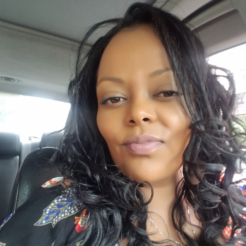 Meet your Posher, Mimi