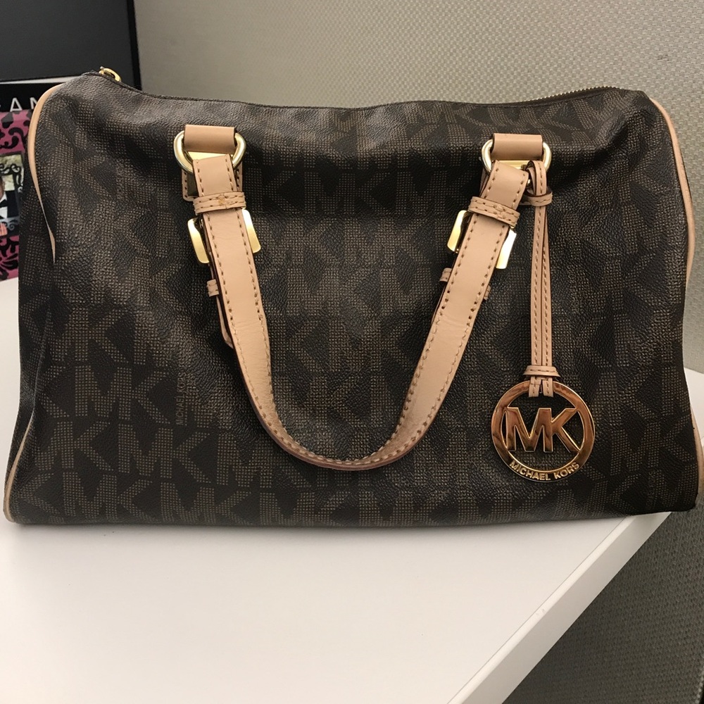 Michael KORS Signature Handbag👛