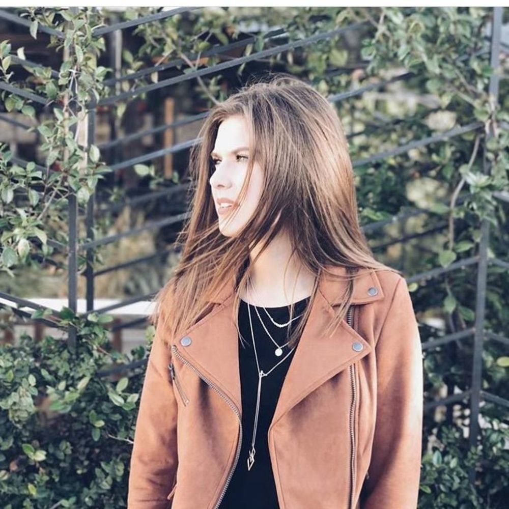 Meet your Posher, Madison