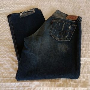 Distressed Levi's 527 36/30