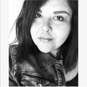 Meet your Posher, Lorena