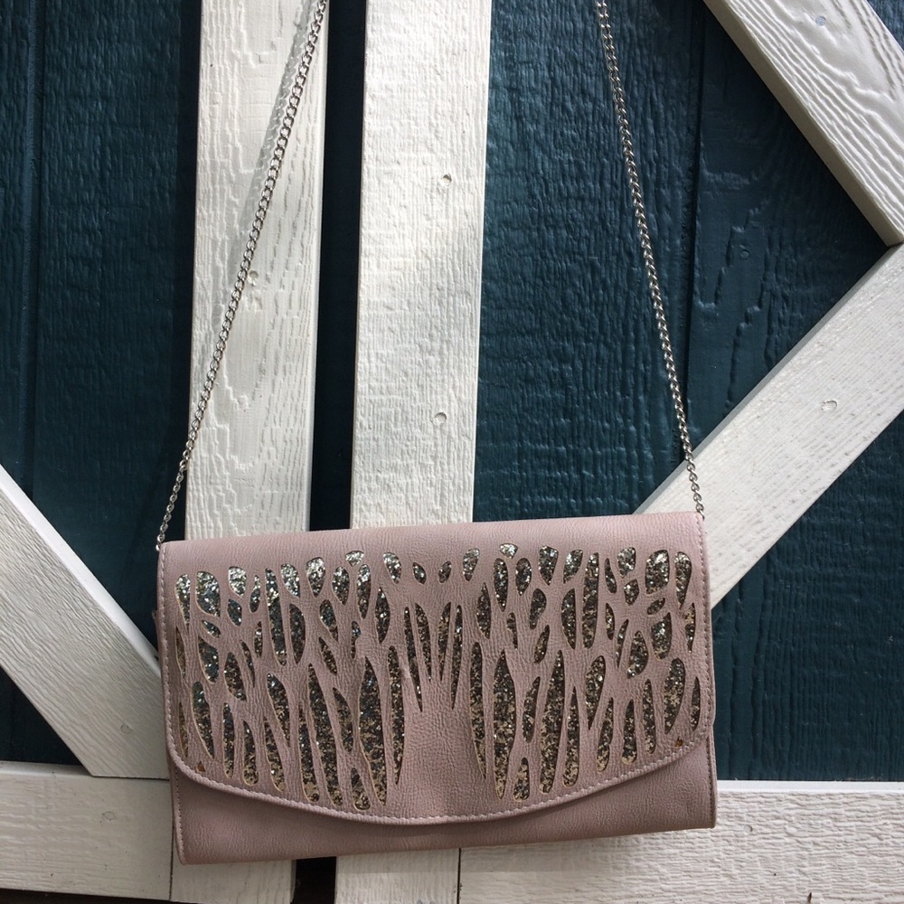 🌟NWT Clutch/Shoulder bag
