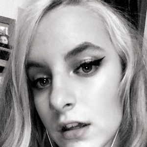 Meet your Posher, Lexia