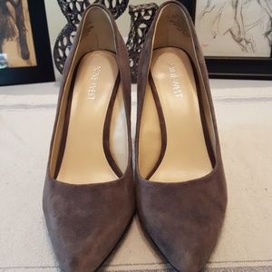 Nine West suede gray heels