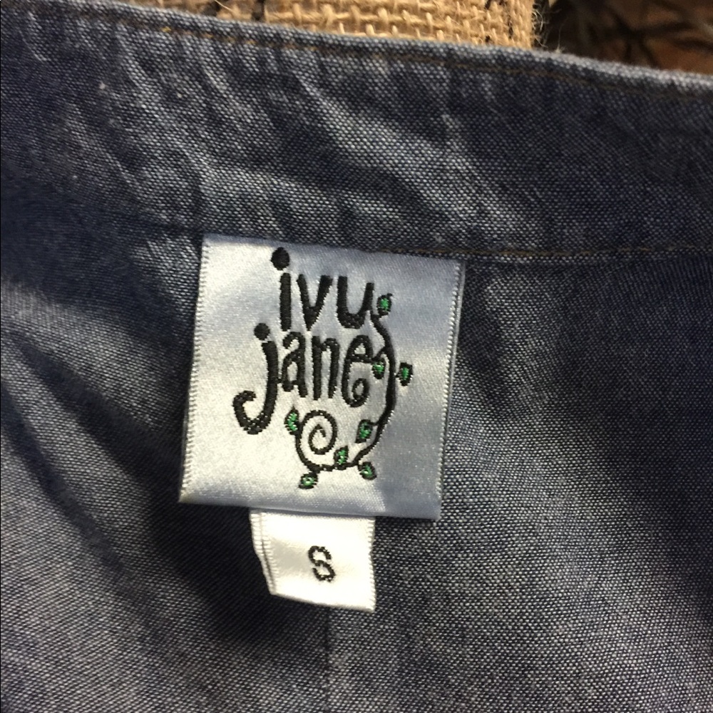 Sleeveless denim dress