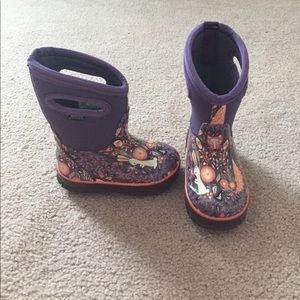 Purple Bogs Snow Boots