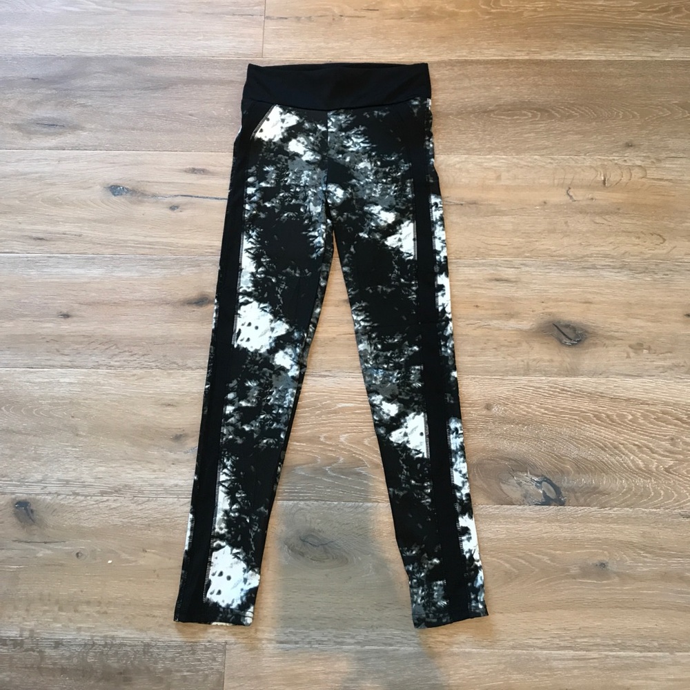 Workout Printed Leggings 95% Nylon.