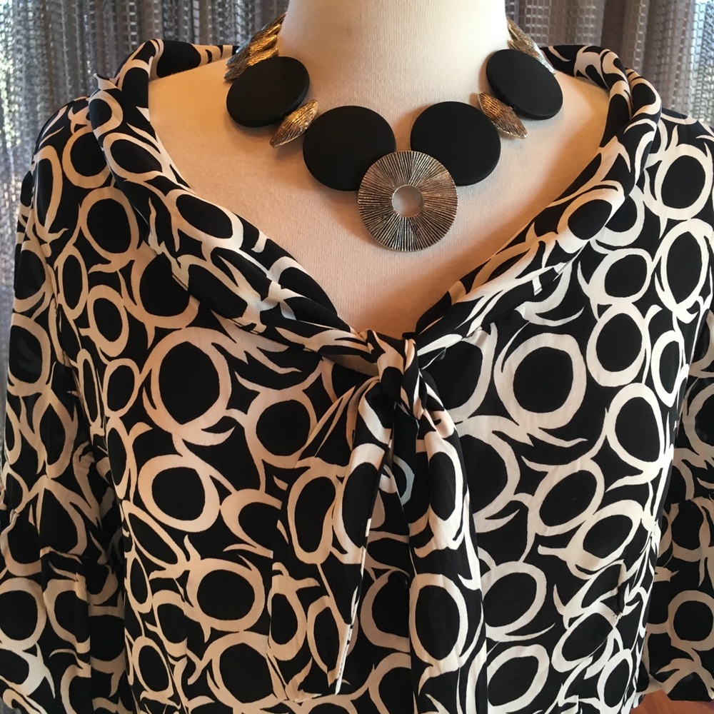 Anne Klein Silk Blouse w/ Black matching necklace