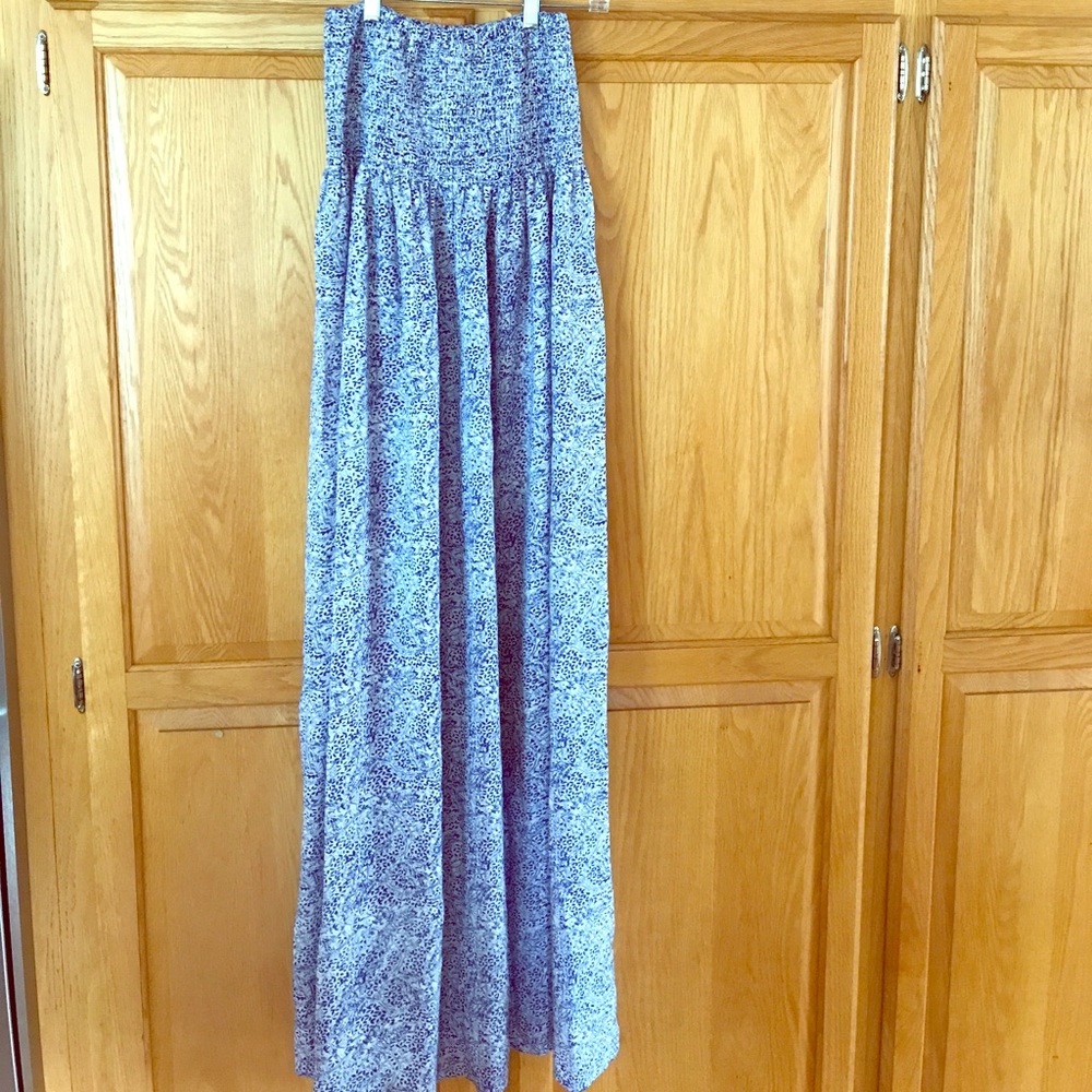 Club Monaco maxi dress 🌀☀️