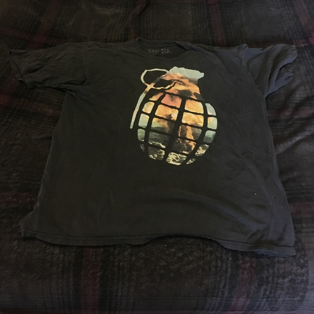 Grenade t-shirt