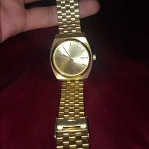 Men's Nixon watch Gold