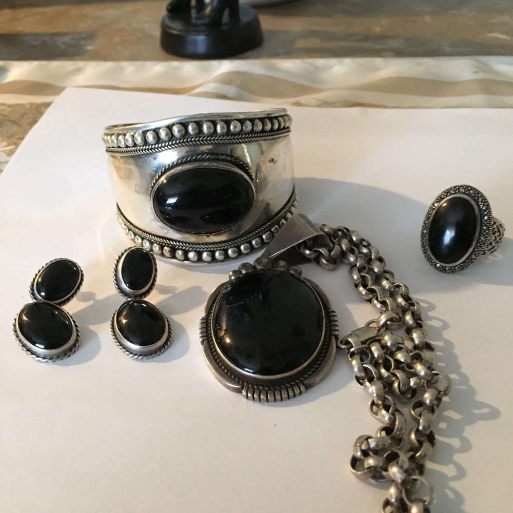 Heavy set onyx sterling silver
