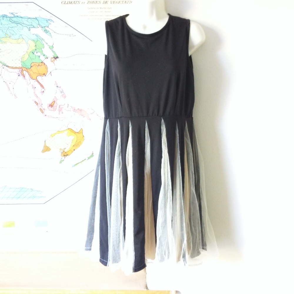 Mesh skirt skater dress strips black white M/L