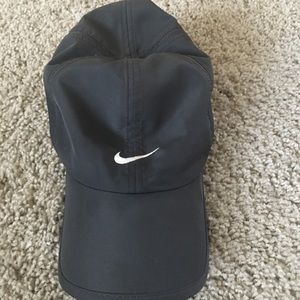 HOLIDAY SALE Black Nike baseball hat