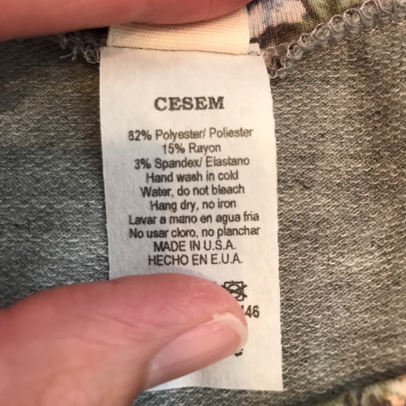 ‼️ 1 left (S) ‼️Floral raglan cut out sleeve top - Picture 4 of 7