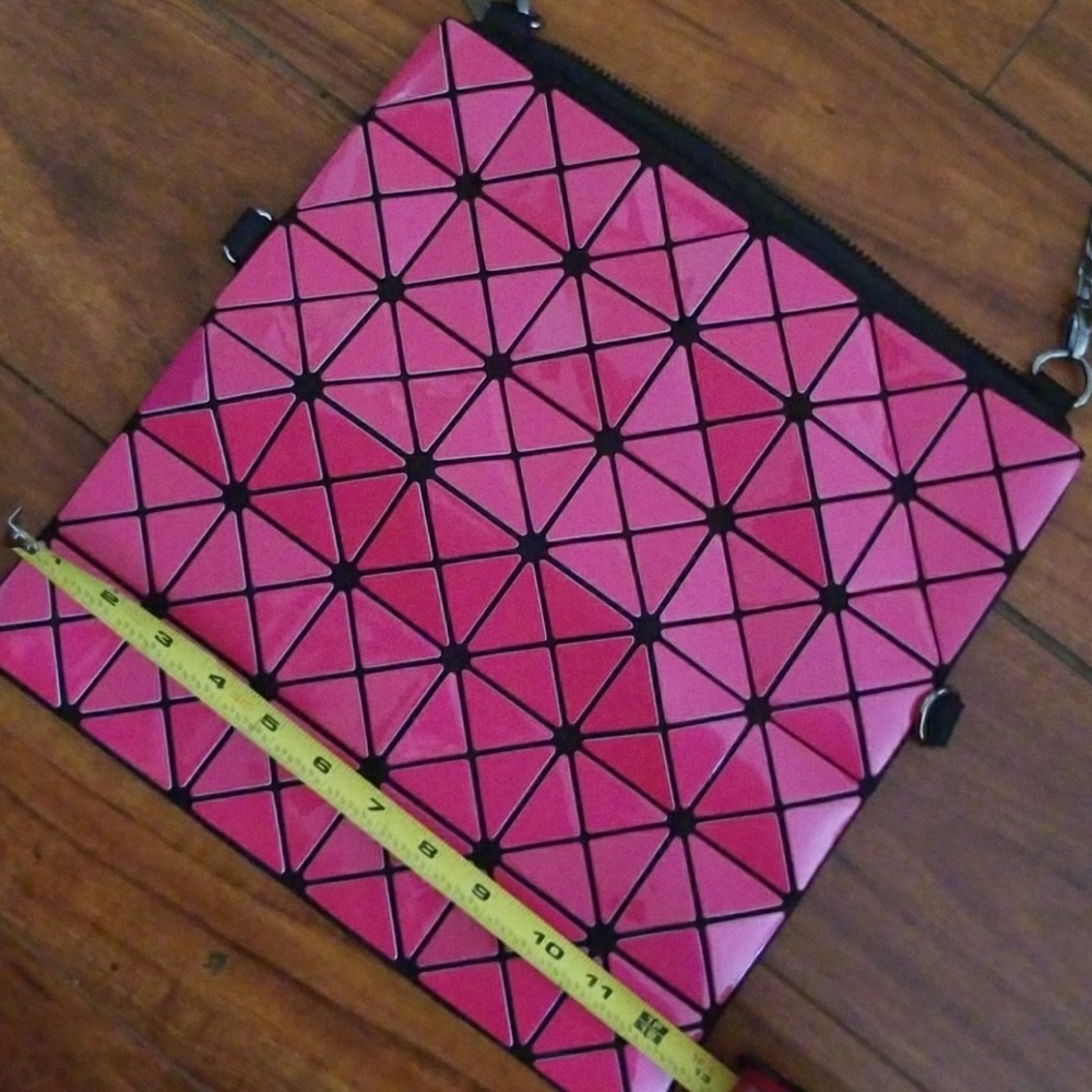 Versatile Geometric Pattern Bag/Clutch/Crossbody - image 6