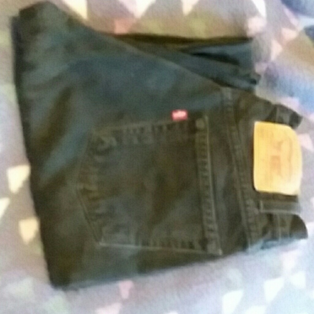 Levis