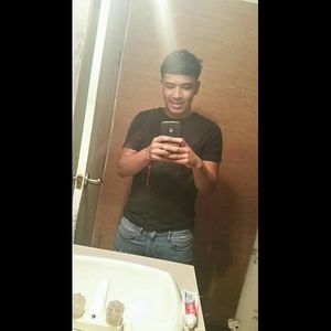 Meet your Posher, Max