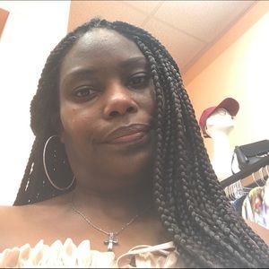 Meet your Posher, Tanisha