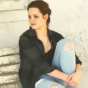 Meet your Posher, Allison