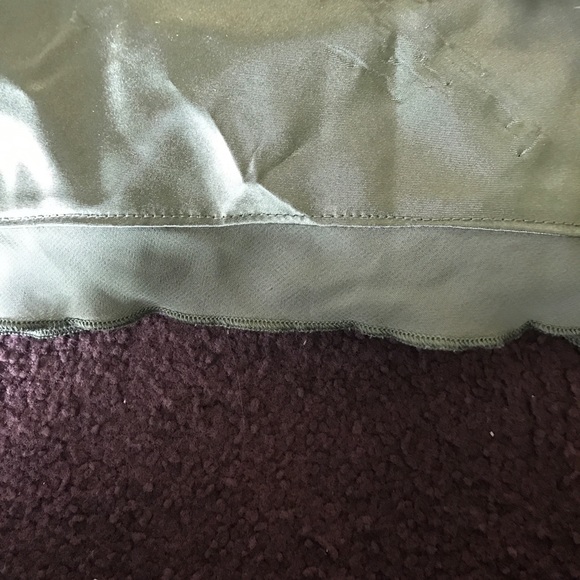 Size medium satin green tank - Picture 3 of 5