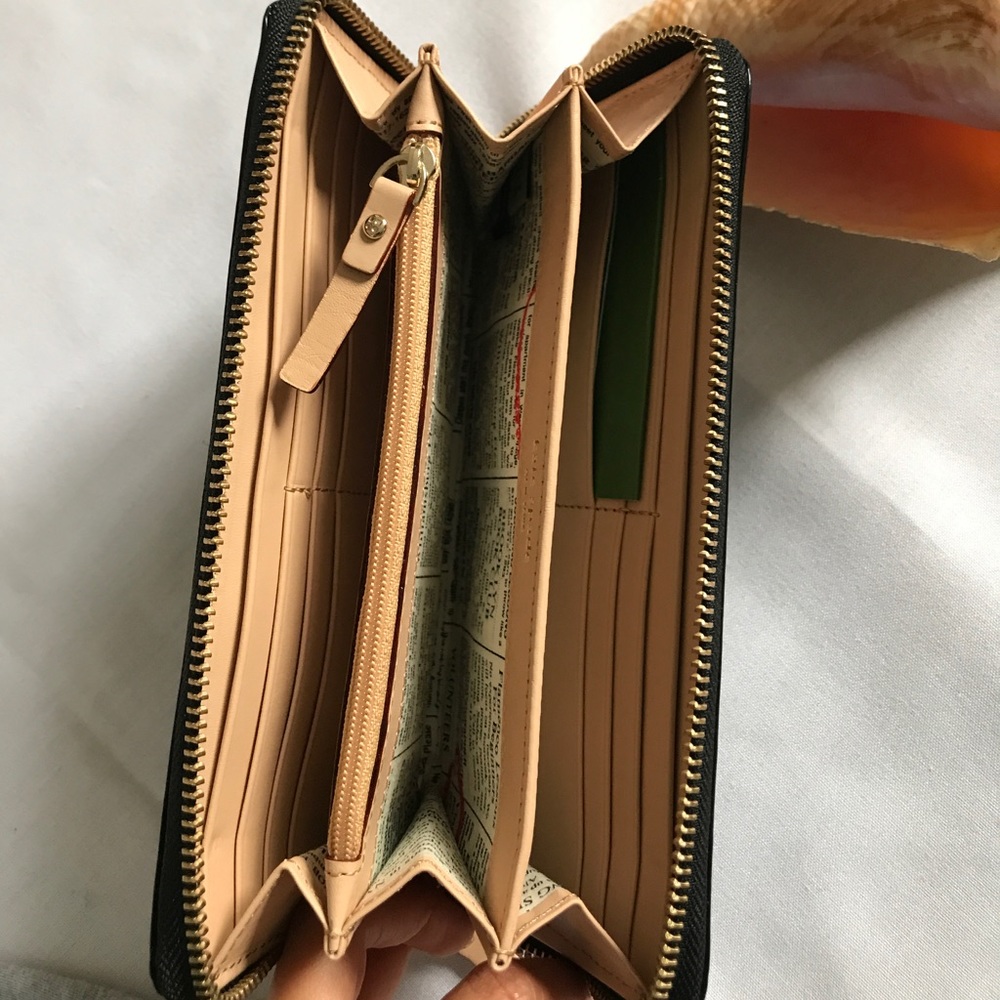 Kate Spade ♠️ wallet ♠️ - Picture 4 of 5