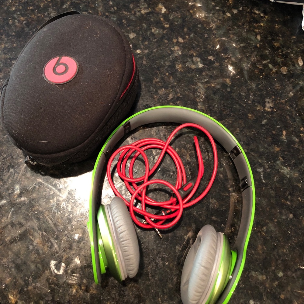 Green Beats solo hd SOLD