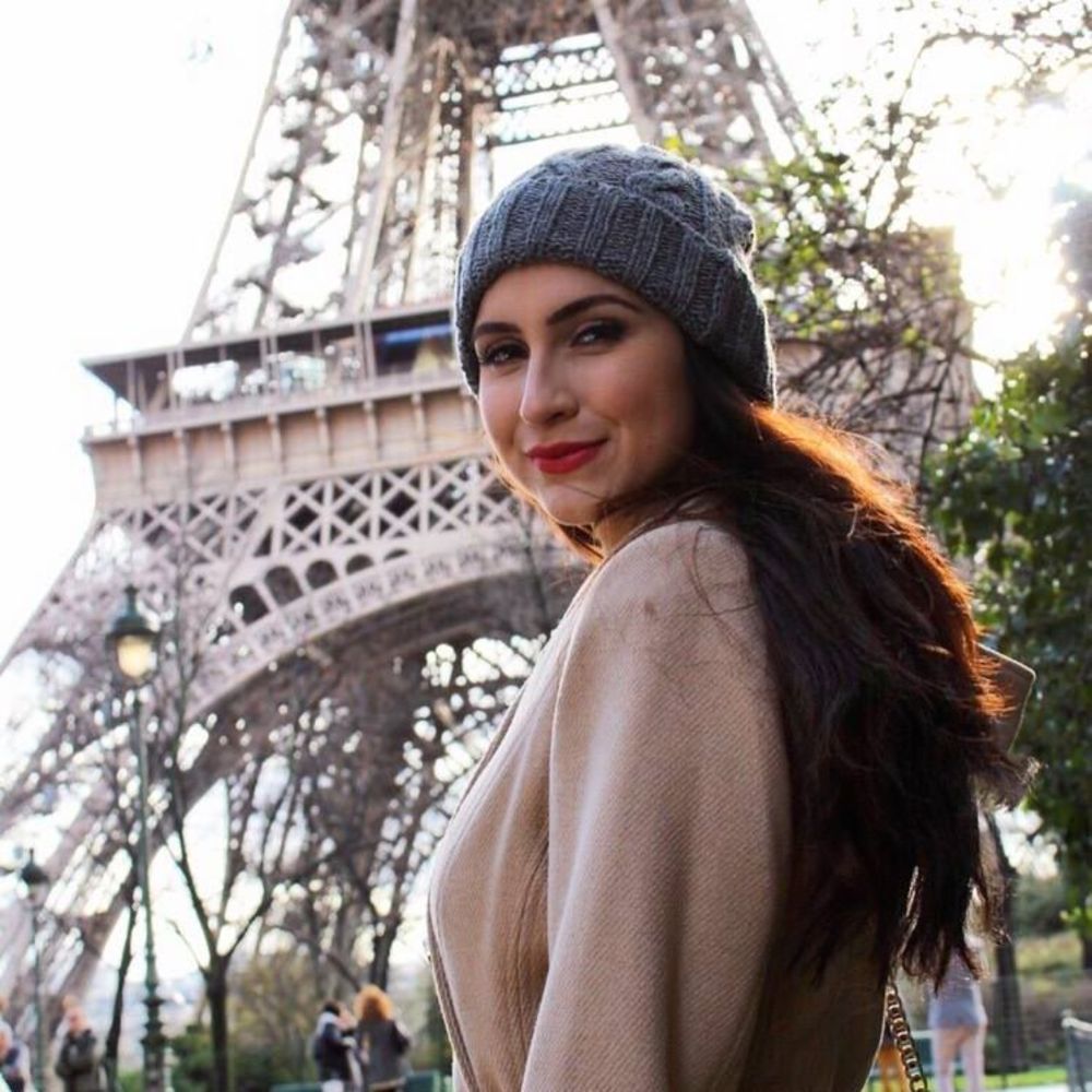 Meet your Posher, Alexis