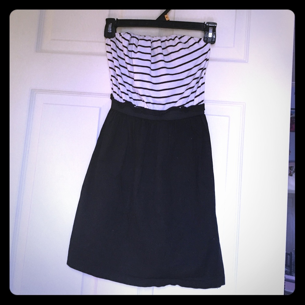Strapless dress