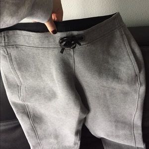 LuluLemon On Track Joggers GREY/BLACK (2 avail)