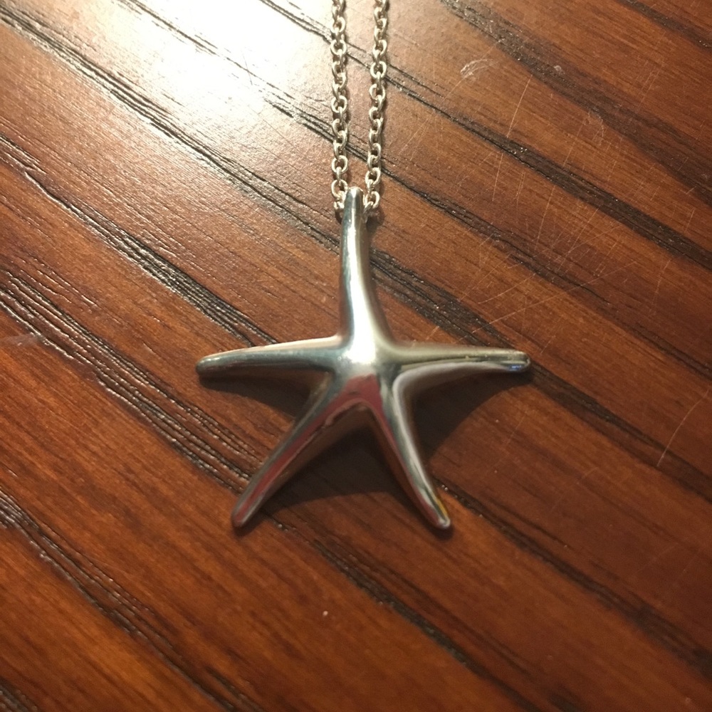 Silver starfish necklace