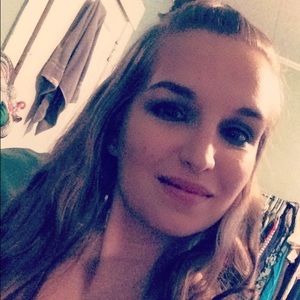 Meet your Posher, Renee