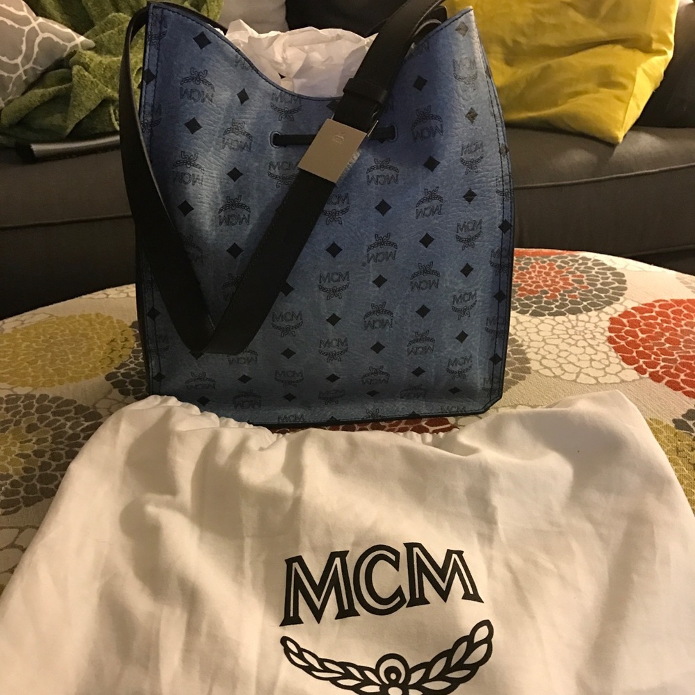 MCM Woman's Blue HOBO -Hedy Visetos