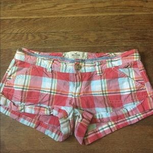 Hollister plaid shorts!