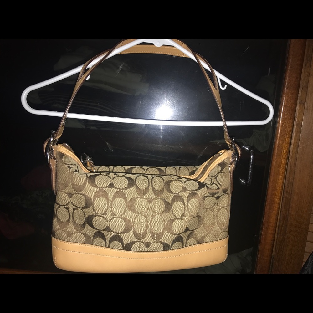 Authentic Coach pUrse