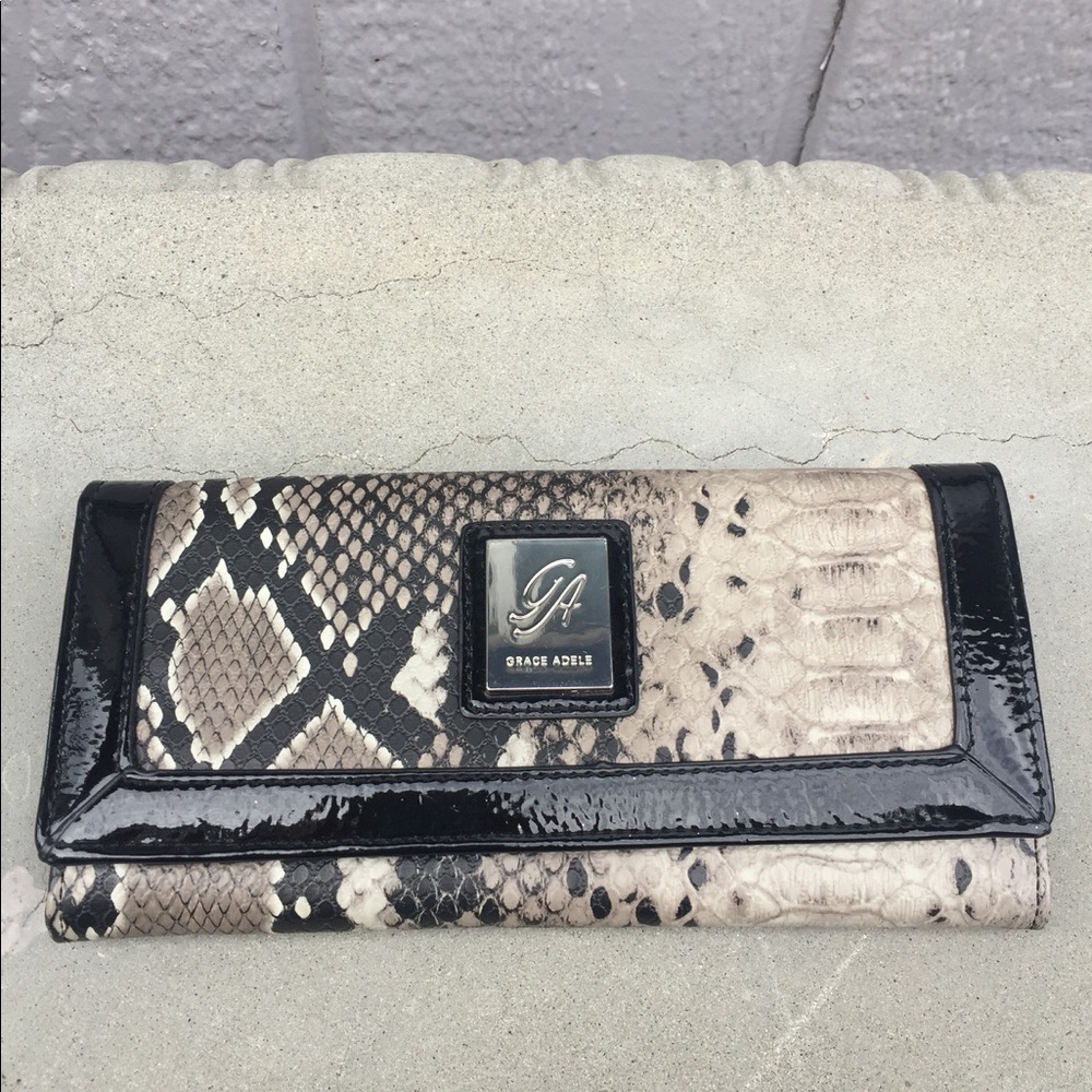 Grace Adele Contrast Python Wallet🌻 Thanksgiving