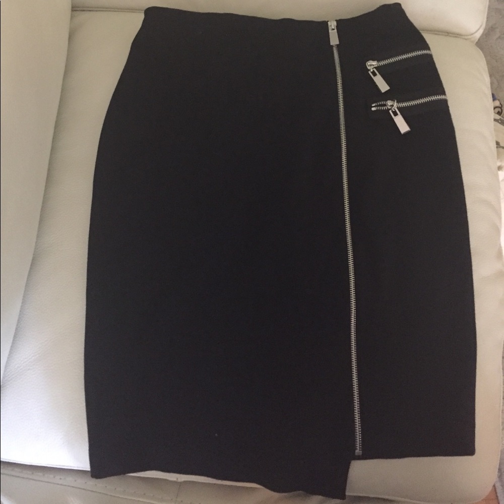 Vince Camuto black skirt