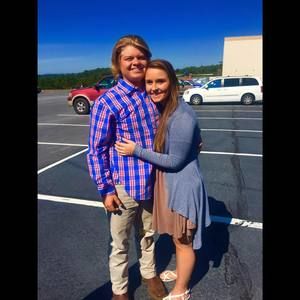 Meet your Posher, Brooke