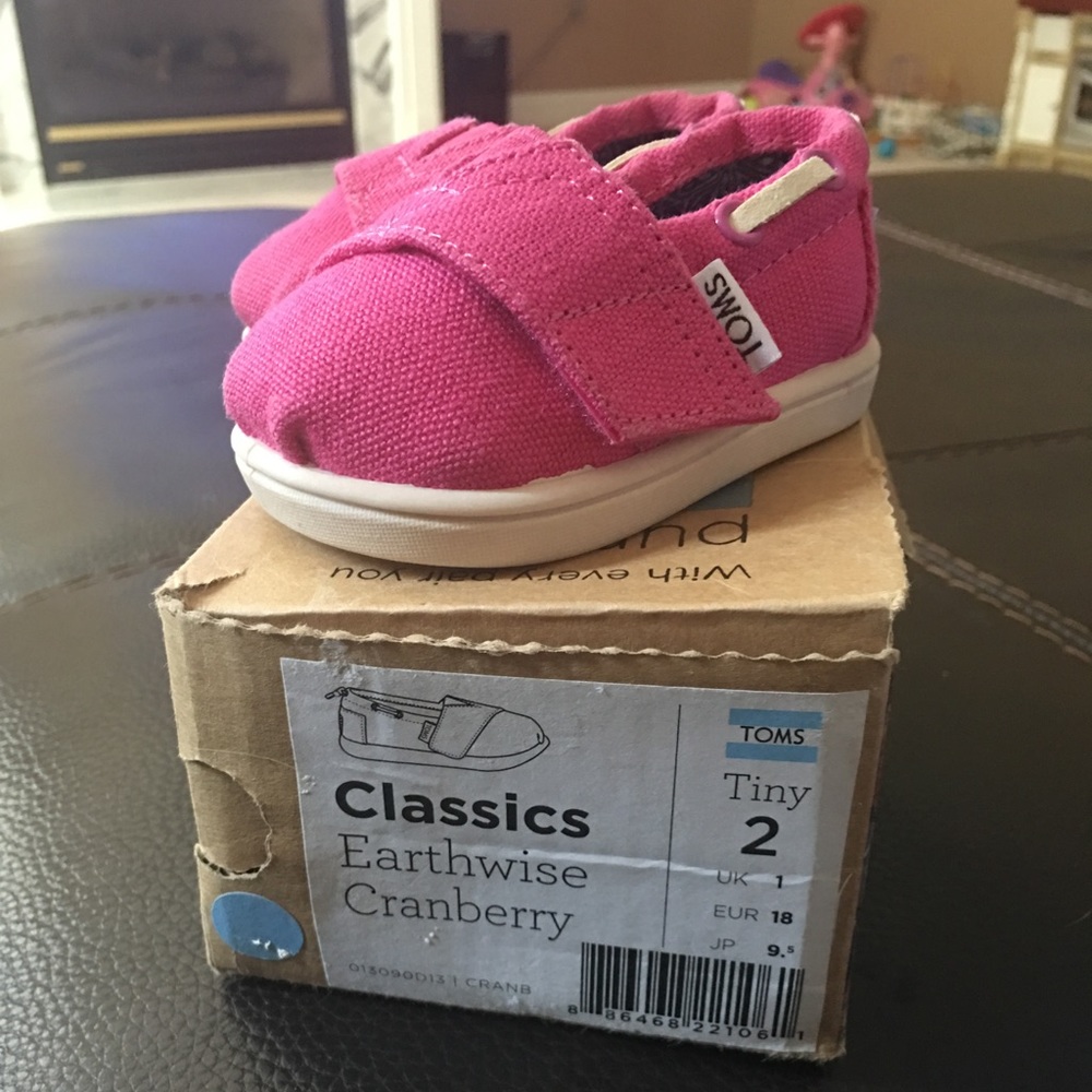 Tiny toms infant size 2