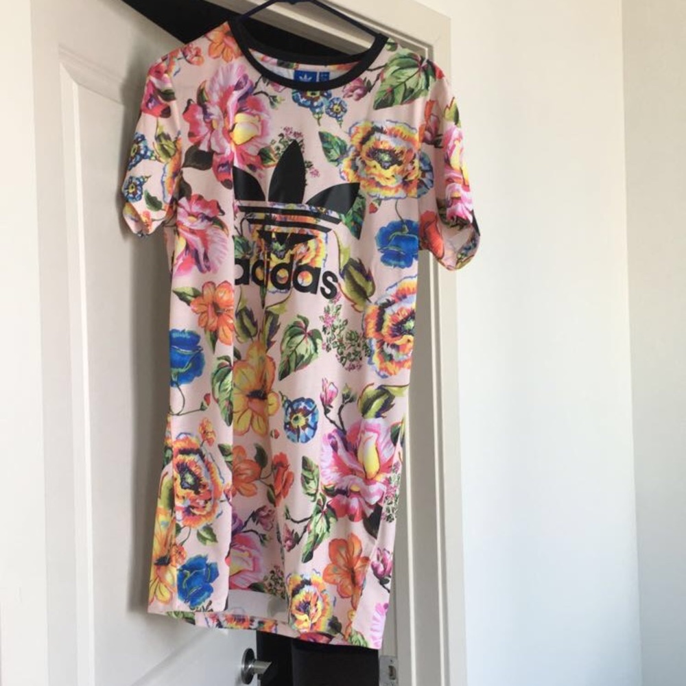 ❌SOLD❌  Adidas tshirt dress