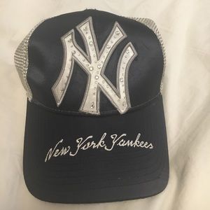 New York Yankees embellished trucker hat