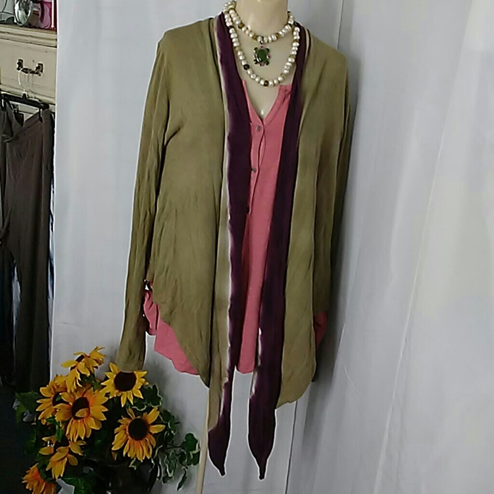 SPECIAL SALE  5/$35BBTwo tone jacket cover