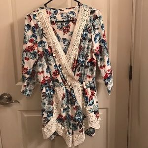 Shorts v neck romper