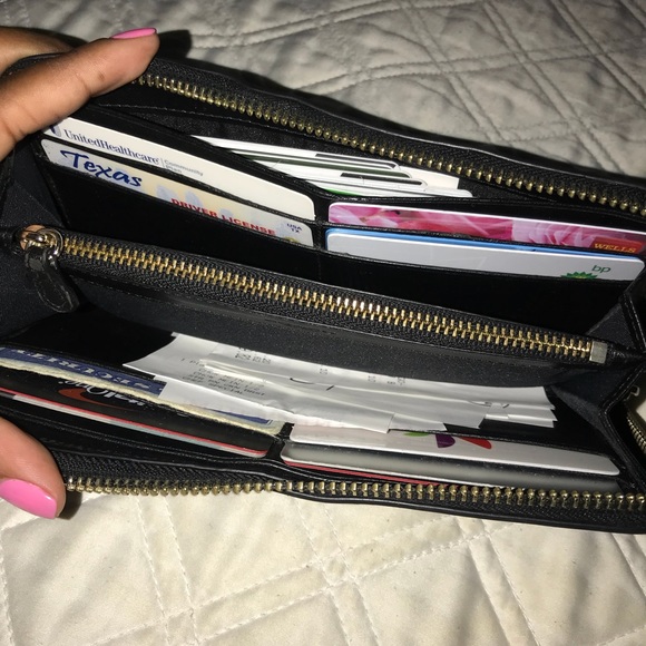 Black leather coach wallet - Picture 2 of 5